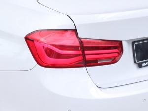 BMW 3 Series 318i auto - Image 17
