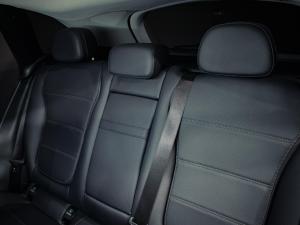 Mercedes-Benz GLC GLC300 4Matic Avantgarde - Image 15