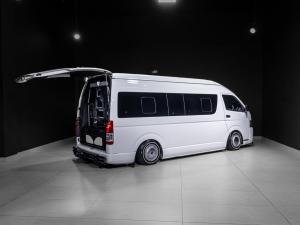 Toyota Quantum 2.7 GL 14-seater bus - Image 25