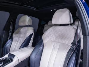 BMW X6 M50i - Image 11
