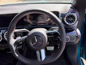 Mercedes-Benz CLA CLA200 Progressive - Image 19