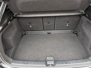 Mercedes-Benz GLA GLA200 Progressive - Image 10