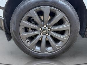 Land Rover Range Rover Velar D300 SE - Image 16