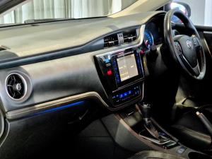 Toyota Corolla 1.8 Exclusive auto - Image 12