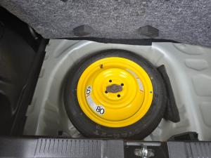 Suzuki Swift 1.2 GL - Image 17