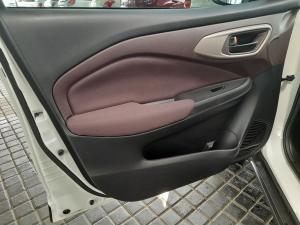 Suzuki Fronx 1.5 GL auto - Image 13