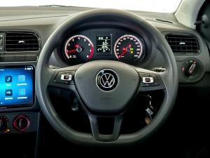 Volkswagen Polo Vivo hatch 1.6 Life - Image 14