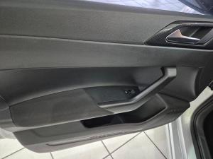 Volkswagen Polo hatch 1.0TSI Life auto - Image 24