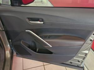 Toyota Corolla Cross 1.8 XS - Image 13