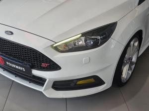 Ford Focus ST 3 - Image 5