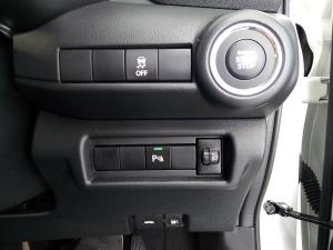 Suzuki Swift 1.2 GLX auto - Image 28