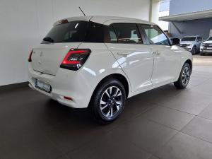Suzuki Swift 1.2 GLX auto - Image 8