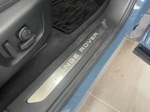 Land Rover Range Rover Evoque D200 R-Dynamic SE - Image 14