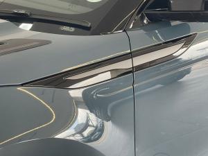 Land Rover Range Rover Evoque D200 R-Dynamic SE - Image 22