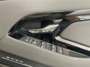 Land Rover Range Rover Evoque D200 R-Dynamic SE - Image 6