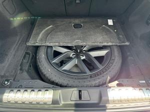 Land Rover Range Rover Sport D350 Dynamic HSE - Image 29