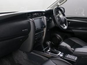 Toyota Fortuner 2.4GD-6 auto - Image 7