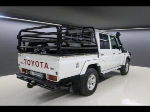 Toyota Land Cruiser 79 4.5D-4D V8 double cab LX - Image 2