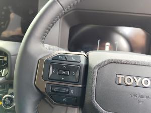 Toyota Land Cruiser Prado 2.8GD VX-R - Image 9