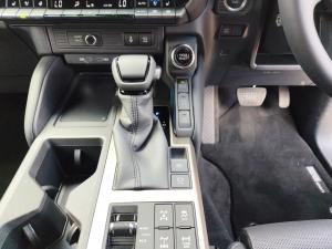 Toyota Land Cruiser Prado 2.8GD VX-R - Image 13