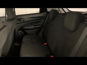 Suzuki Swift 1.2 GLX auto - Image 11