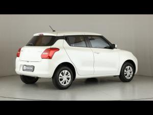 Suzuki Swift 1.2 GLX auto - Image 2