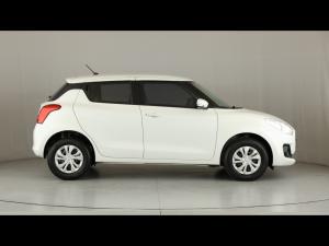 Suzuki Swift 1.2 GLX auto - Image 3