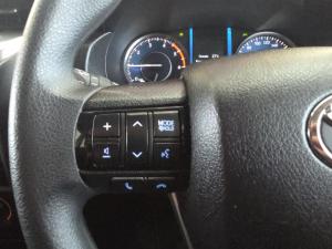 Toyota Fortuner 2.4GD-6 manual - Image 9