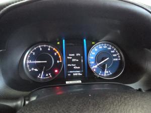 Toyota Fortuner 2.4GD-6 manual - Image 11