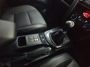 Toyota Fortuner 2.4GD-6 manual - Image 12