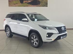 Toyota Fortuner 2.4GD-6 manual - Image 1