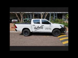 Toyota Hilux 2.4GD-6 double cab SR - Image 3