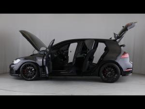 Volkswagen Golf GTI - Image 26