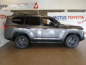 Toyota Land Cruiser 300 3.5T GR-Sport - Image 3