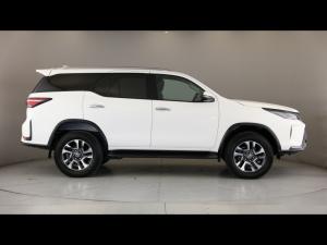 Toyota Fortuner 2.4GD-6 auto - Image 3