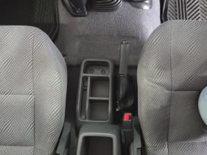 Toyota Land Cruiser 79 4.5D-4D LX V8 single cab - Image 10