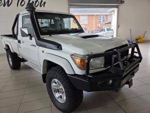 Toyota Land Cruiser 79 4.5D-4D LX V8 single cab - Image 1