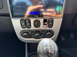 Nissan NP200 1.6i safety pack (aircon) - Image 11