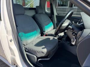 Nissan NP200 1.6i safety pack (aircon) - Image 12