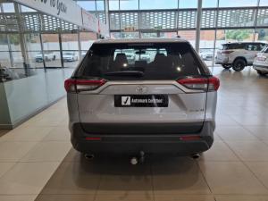 Toyota RAV4 2.0 GX CVT - Image 5