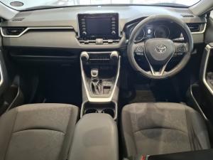 Toyota RAV4 2.0 GX CVT - Image 6