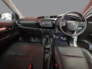 Toyota Hilux 2.0 VvtiP/U Single Cab - Image 6