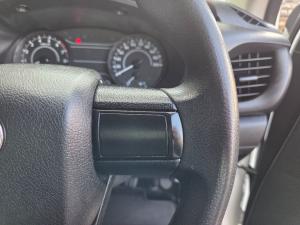 Toyota Hilux 2.0 VvtiP/U Single Cab - Image 8