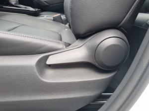 Toyota Corolla Cross 1.8 XR Hybrid - Image 17