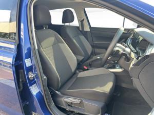 Volkswagen Polo hatch 1.0TSI Life auto - Image 14