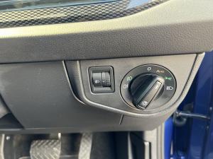 Volkswagen Polo hatch 1.0TSI Life auto - Image 19