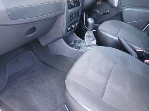 Nissan NP200 1.6i safety pack (aircon) - Image 8