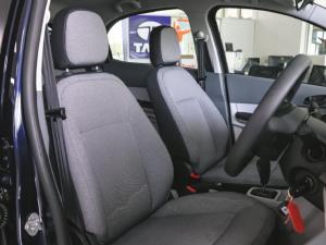 Tata Tiago 1.2 XT manual - Image 7