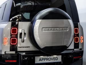 Land Rover Defender 110 D350 X-Dynamic HSE - Image 13