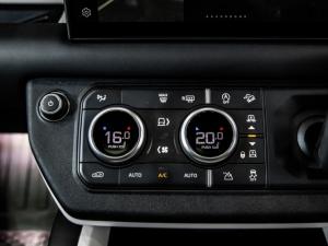Land Rover Defender 110 D350 X-Dynamic HSE - Image 17